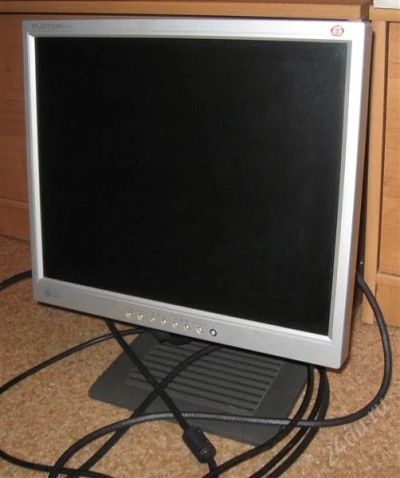 Лот: 1080071. Фото: 1. Монитор 17' LG Flatron L1710S. ЖК-мониторы