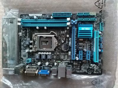 Лот: 14913606. Фото: 1. Asus P8B75-M LX Plus (LGA1155). Материнские платы