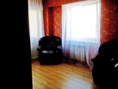Лот: 9135734. Фото: 1. Сдам в Аренду 1км. Гладкова д9... Квартиры, студии
