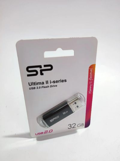 Лот: 19317272. Фото: 1. Флеш диск 32Gb USB 2.0 Silicon... USB-флеш карты