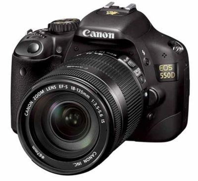 Лот: 4558218. Фото: 1. Продам фотоаппарат Canon EOS 550D... Цифровые зеркальные