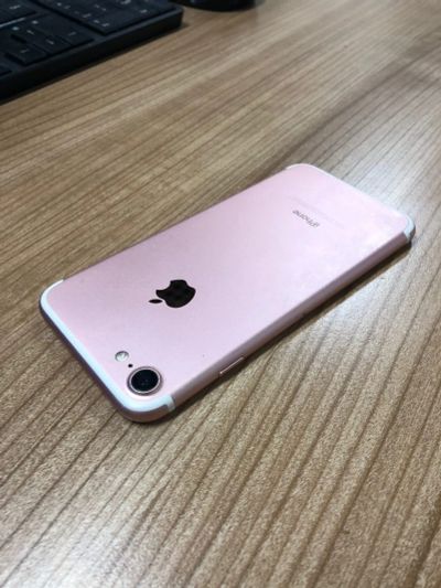 Лот: 16843372. Фото: 1. Iphone 7 128gb rose gold. Смартфоны