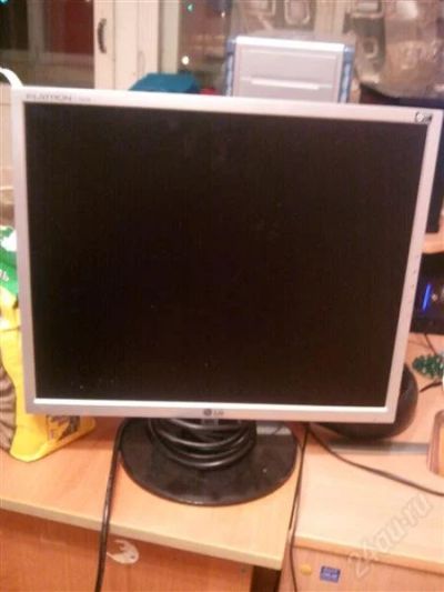 Лот: 1492443. Фото: 1. Монитор 19'' LG Flatron L1953S... ЖК-мониторы