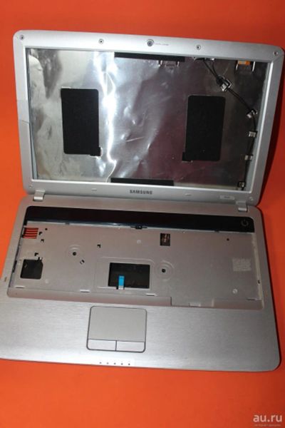 Лот: 12610748. Фото: 1. Корпус Samsung R528 бордовый без... Корпуса, блоки питания