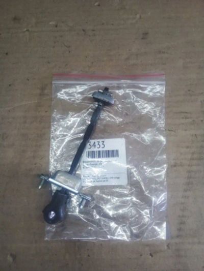 Лот: 21405124. Фото: 1. ограничитель двери Subaru Forester... Двигатель и элементы двигателя