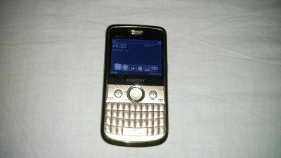 Лот: 5026035. Фото: 1. Explay q231 (3 sim). Кнопочные мобильные телефоны