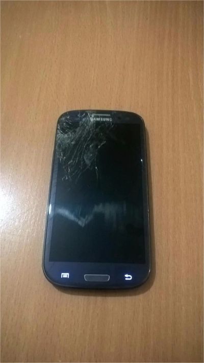 Лот: 7035103. Фото: 1. Samsung Galaxy S III GT-I9300... Смартфоны