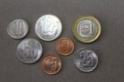 Лот: 25115159. Фото: 1. Венесуэла Набор 7 монет 1, 5... Америка