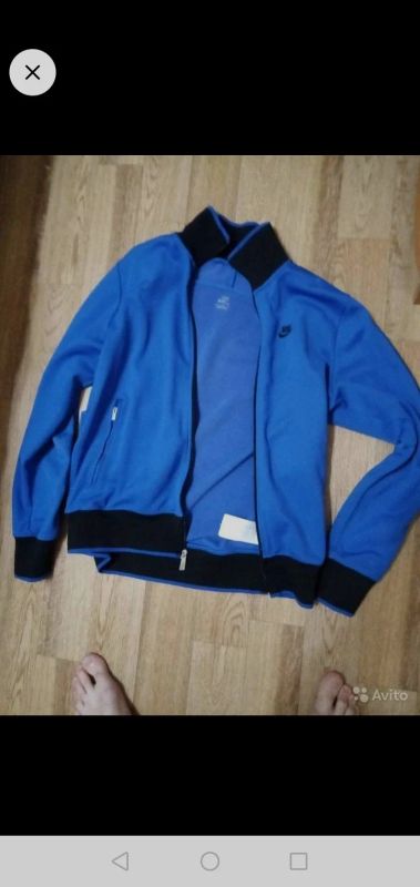 Лот: 16751891. Фото: 1. Кофта спортивная Nike. Спортивные костюмы