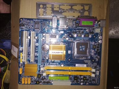 Лот: 15831864. Фото: 1. Мат. Плата Gigabyte ga-g31m-es2c... Материнские платы
