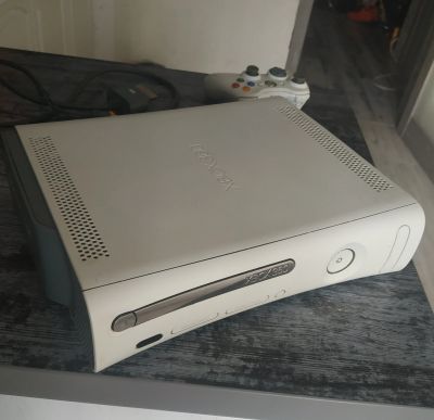 Лот: 15186158. Фото: 1. Xbox 360. Игровые приставки, консоли
