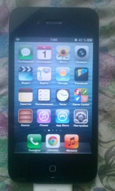 Лот: 4234857. Фото: 1. iphone 4 32gb. Смартфоны