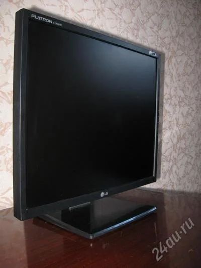 Лот: 2151007. Фото: 1. ЖК Монитор 19" LG. ЖК-мониторы