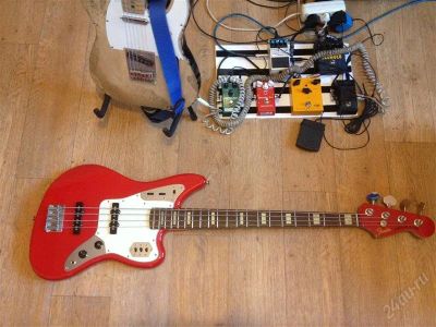 Лот: 2376814. Фото: 1. Fender Jaguar Bass. Гитары