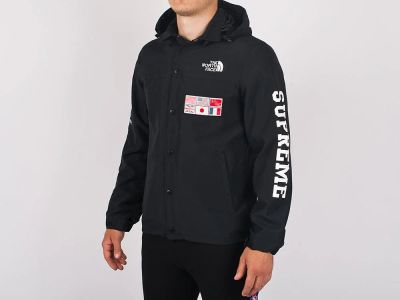Лот: 12687915. Фото: 1. Ветровка The North Face x Supreme... Верхняя одежда