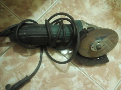 Лот: 11452370. Фото: 1. Болгарка makita, с 1-го рубля. Электроинструмент