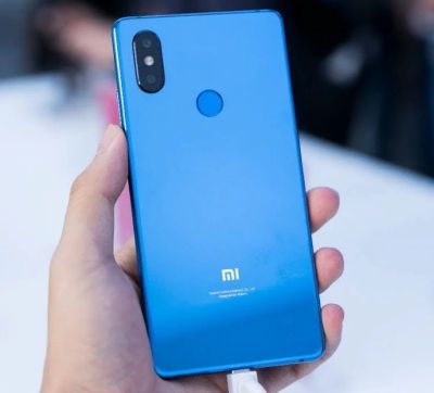 Лот: 12025125. Фото: 1. Xiaomi Mi 8 SE 6/64Gb Blue ( Синий... Смартфоны