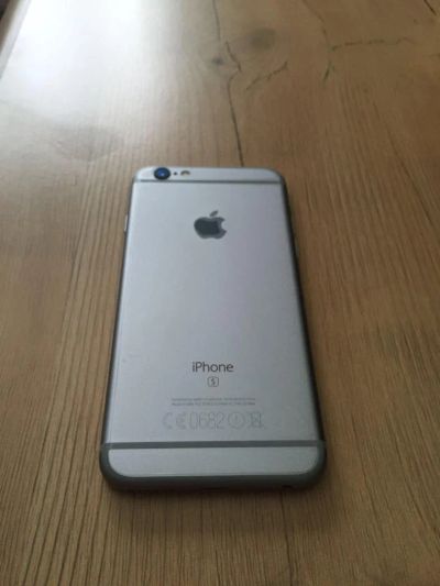 Лот: 7031253. Фото: 1. iPhone 6 S 16GB space gray. Смартфоны