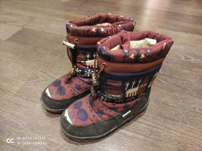 Лот: 16841493. Фото: 1. Дутики на девочку. Валенки, угги, унты