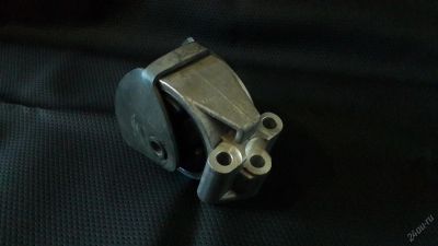 Лот: 5393379. Фото: 1. Подушка двигателя левая кпп Volvo... Двигатель и элементы двигателя