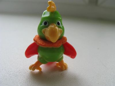 Лот: 6296377. Фото: 1. попугай из киндера. Игрушки