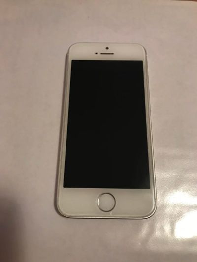 Лот: 11512078. Фото: 1. iPhone 5s белый. Смартфоны