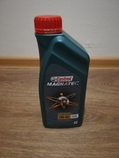 Лот: 15660235. Фото: 1. Castrol Magnatec 5W-40 А3/В4. Масла, жидкости