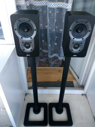Лот: 11909400. Фото: 1. Тыл Jamo S426 на стойках Monitor-Audio. Пассивные акустические системы