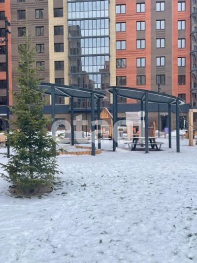 Лот: 25299110. Фото: 1. 3-комн. квартира , Красноярск... Квартиры, студии