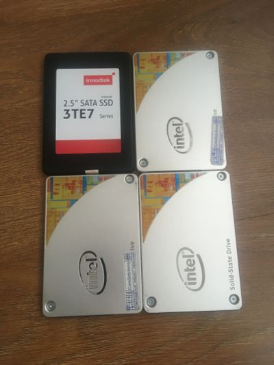 Лот: 25192917. Фото: 1. Ссд innodisk и intel. SSD-накопители