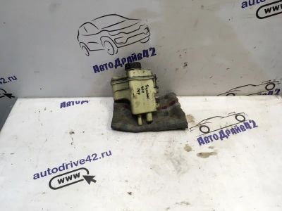 Лот: 21712737. Фото: 1. бачок гидроусилителя руля Renault... Двигатель и элементы двигателя