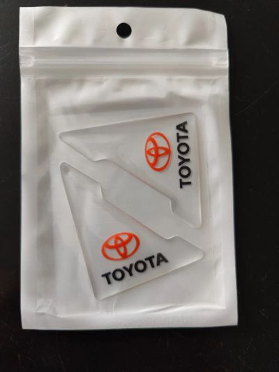 Лот: 23991342. Фото: 1. Защитные уголки на двери Toyota. Наклейки автомобильные