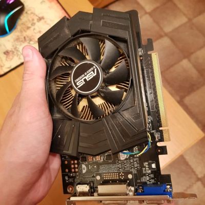 Лот: 14343049. Фото: 1. Asus GTX - 750. Видеокарты