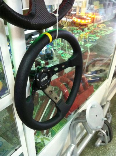 Лот: 3687498. Фото: 1. Спорт руль с вылетом Prosport. Другое (автозапчасти)