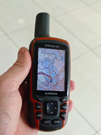 Лот: 25235627. Фото: 1. Туристический навигатор Garmin... GPS-навигаторы