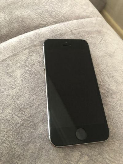 Лот: 15829373. Фото: 1. iPhone 5s 32gb Black. Смартфоны