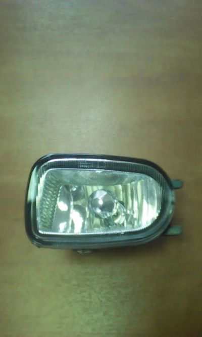 Лот: 7145703. Фото: 1. Туманка левая SAT Nissan Bluebird... Оптика и освещение