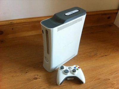 Лот: 9056096. Фото: 1. Xbox 360 прошитый с кучей игр. Игровые приставки, консоли
