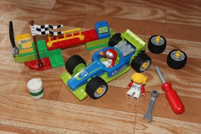 Лот: 4588703. Фото: 1. Lego Duplo, Быстрый пит-стоп... Конструкторы