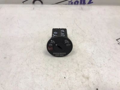 Лот: 21709626. Фото: 1. кнопка airbag Chevrolet Cruze... Двигатель и элементы двигателя