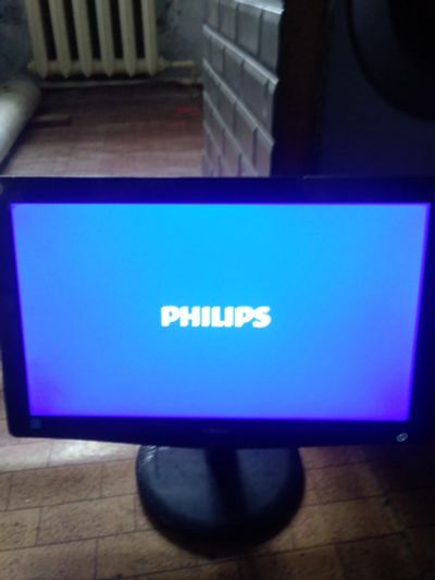 Лот: 20535216. Фото: 1. Монитор philips. ЖК-мониторы