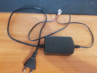 Лот: 25407133. Фото: 1. Блок питания 12V 1A. Зарядные устройства, блоки питания для бытовой техники