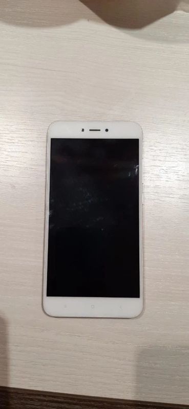 Лот: 15463110. Фото: 1. Xiaomi Redmi not 5a. Смартфоны