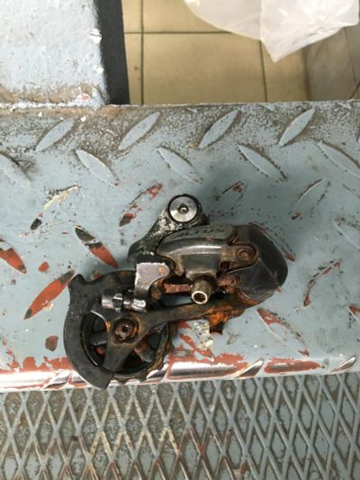 Лот: 7774959. Фото: 1. Переключатель задний shimano Altus... Запчасти