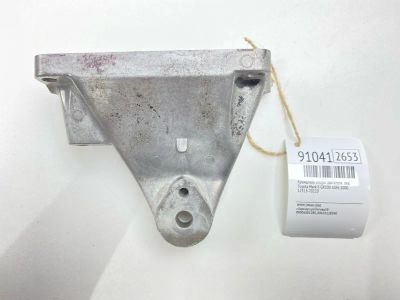 Лот: 23517734. Фото: 1. Кронштейн опоры двигателя Toyota... Двигатель и элементы двигателя