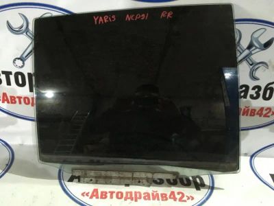 Лот: 21718635. Фото: 1. стекло боковое Toyota Yaris NCP91. Двигатель и элементы двигателя