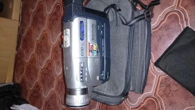 Лот: 5315869. Фото: 1. Видеокамера Panasonic NV-RZ10. Видеокамеры