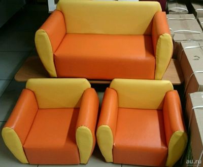 Лот: 10008286. Фото: 1. Диван и два кресла детские Желто-оранжевые. Мебель для детских садов