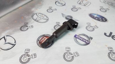 Лот: 23585929. Фото: 1. Катушка зажигания BMW X5 S63B44... Электрооборудование