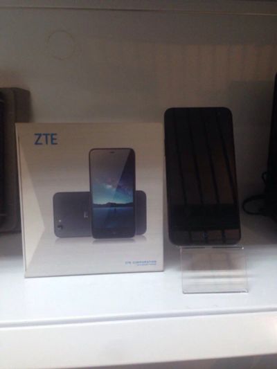 Лот: 9942254. Фото: 1. ZTE Blade L4 Pro. Смартфоны